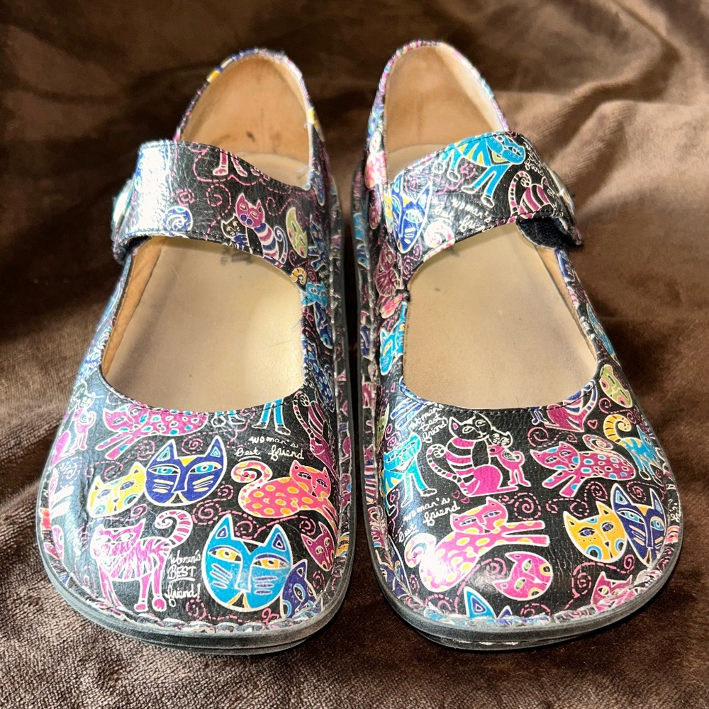 Womens Alegria Mary-jane in cat pattern, size 42 or women's 11